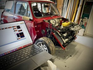Mini Cooper 1380 avec culasse Arden 8 ports et gestion Haltech : un mélange de tradition et de technologie - miniature 1