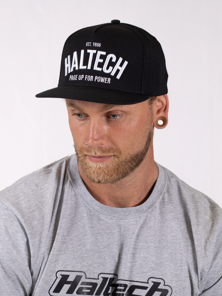HT-301002 Haltech Snapback Cap - Black & White Size: One size fits all. – Réf. HT-301002